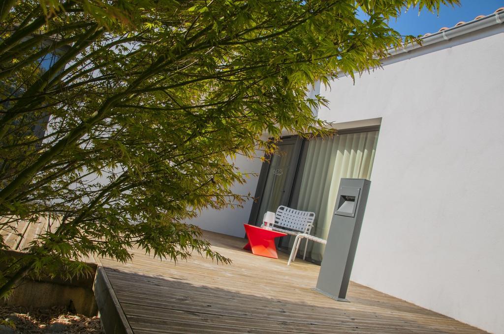 Hotel-Restaurant L'Aquarelle Breuillet  المظهر الخارجي الصورة